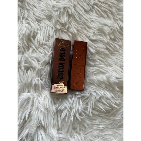 New TOO FACED Chocolate Lava Cocoa Bold Em Power Cream Lipstick - Picture 1 of 3